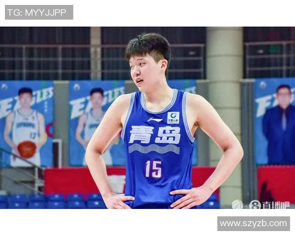 杨瀚森在比赛中短暂出场3分06秒仅靠罚球获得2分表现平平